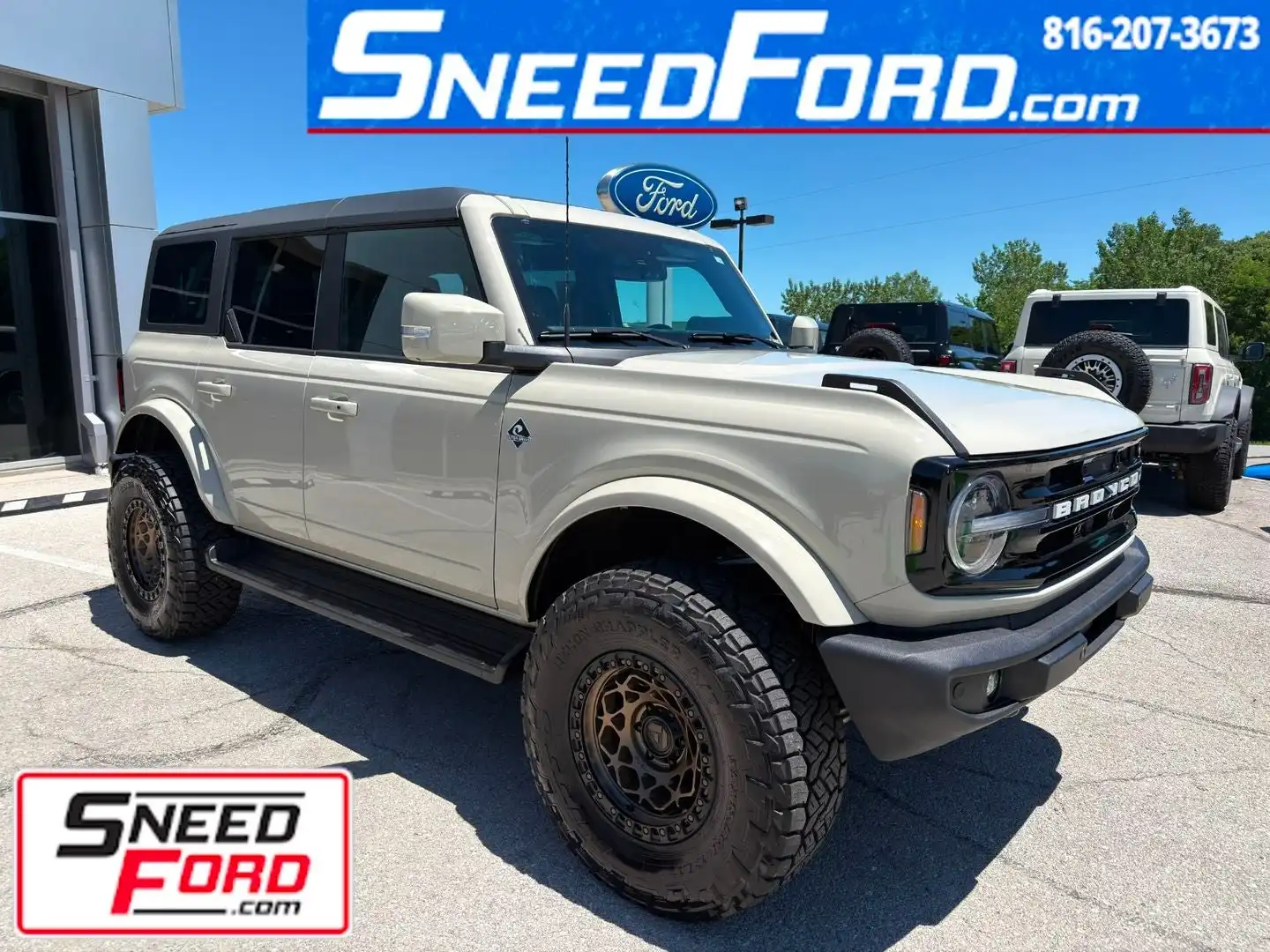 2025 Ford Bronco Outer Banks 4x4's photo