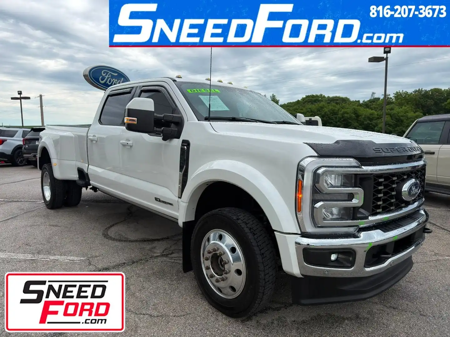 2023 Ford F-450 Lariat 4WD Crew Cab DRW 8' Box's photo