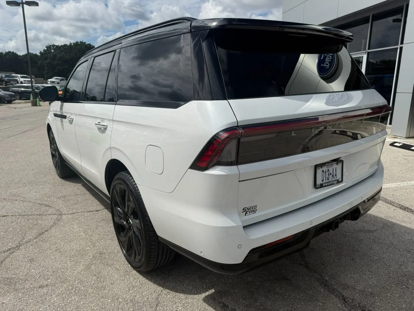 2025 Lincoln Navigator Black Label 4WD photo 5