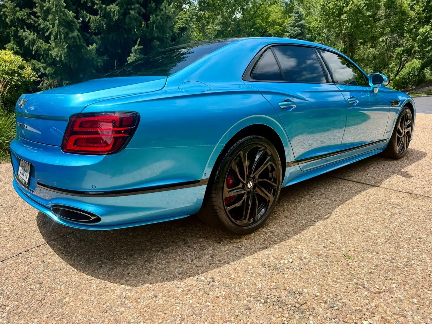 2025 Bentley Flying Spur Speed photo 3