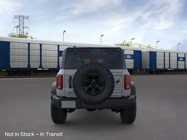 2026 Ford Bronco Outer Banks 4WD photo 5