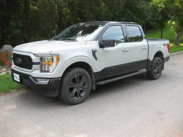 2023 Ford F-150 XLT 4x4 SuperCrew 5-1/2 Box's photo