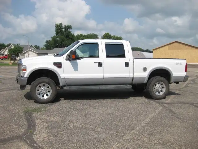 2008 Ford F-350 Lariat 4x4 Crew Cab 172-In SRW's photo