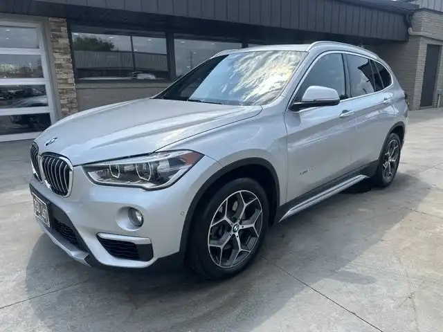 2016 BMW X1 xDrive28i's photo