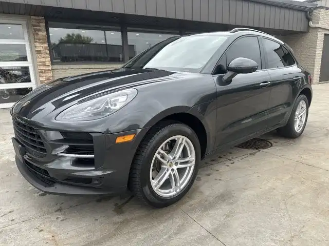 2019 Porsche Macan Base's photo