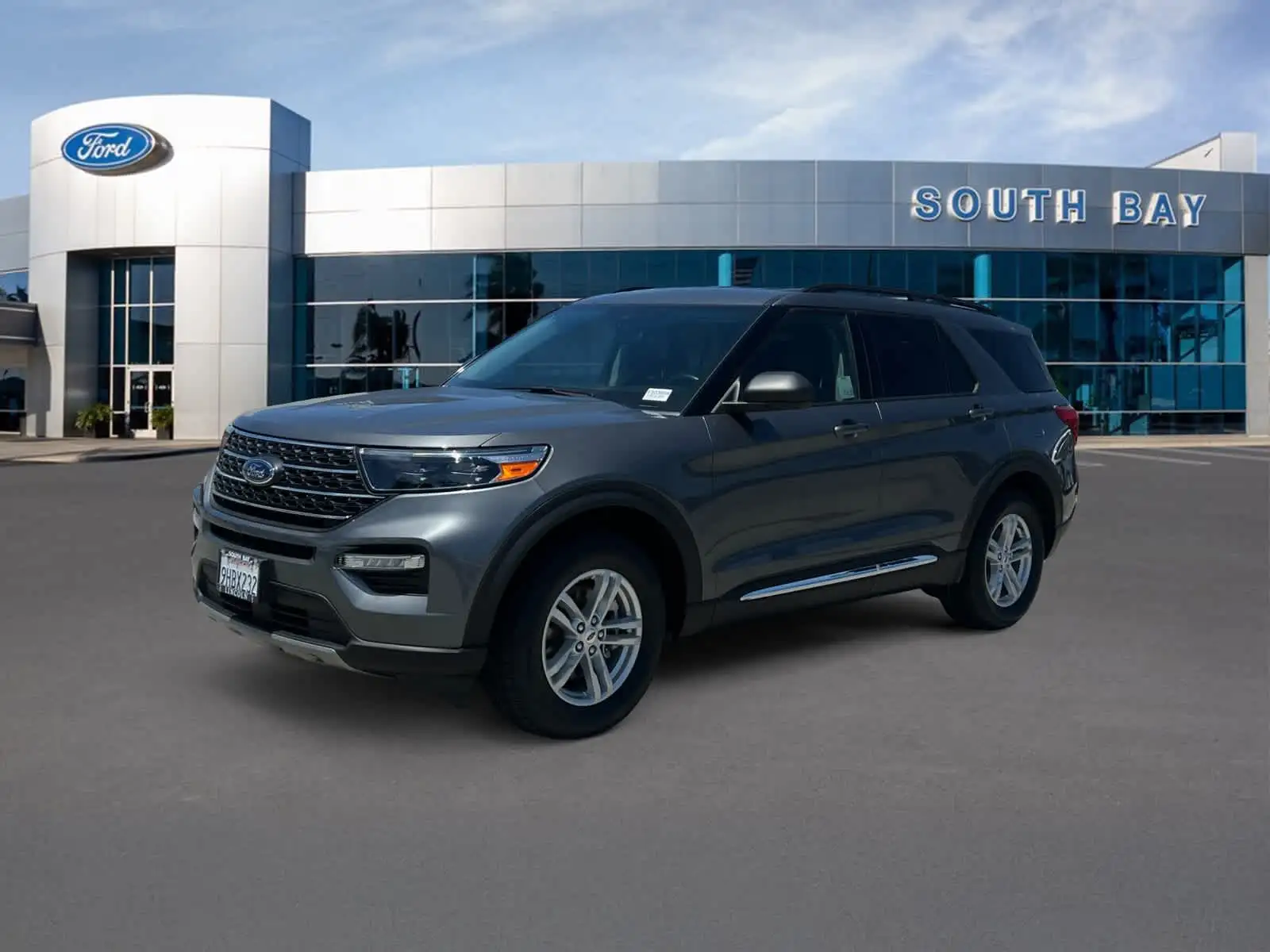 2023 Ford Explorer XLT RWD's photo