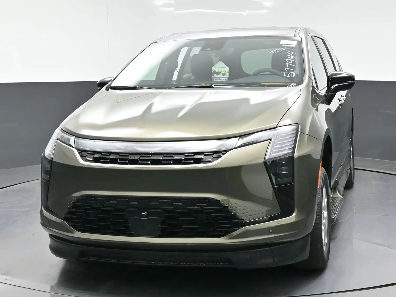 2027 Chrysler Pacifica Select's photo