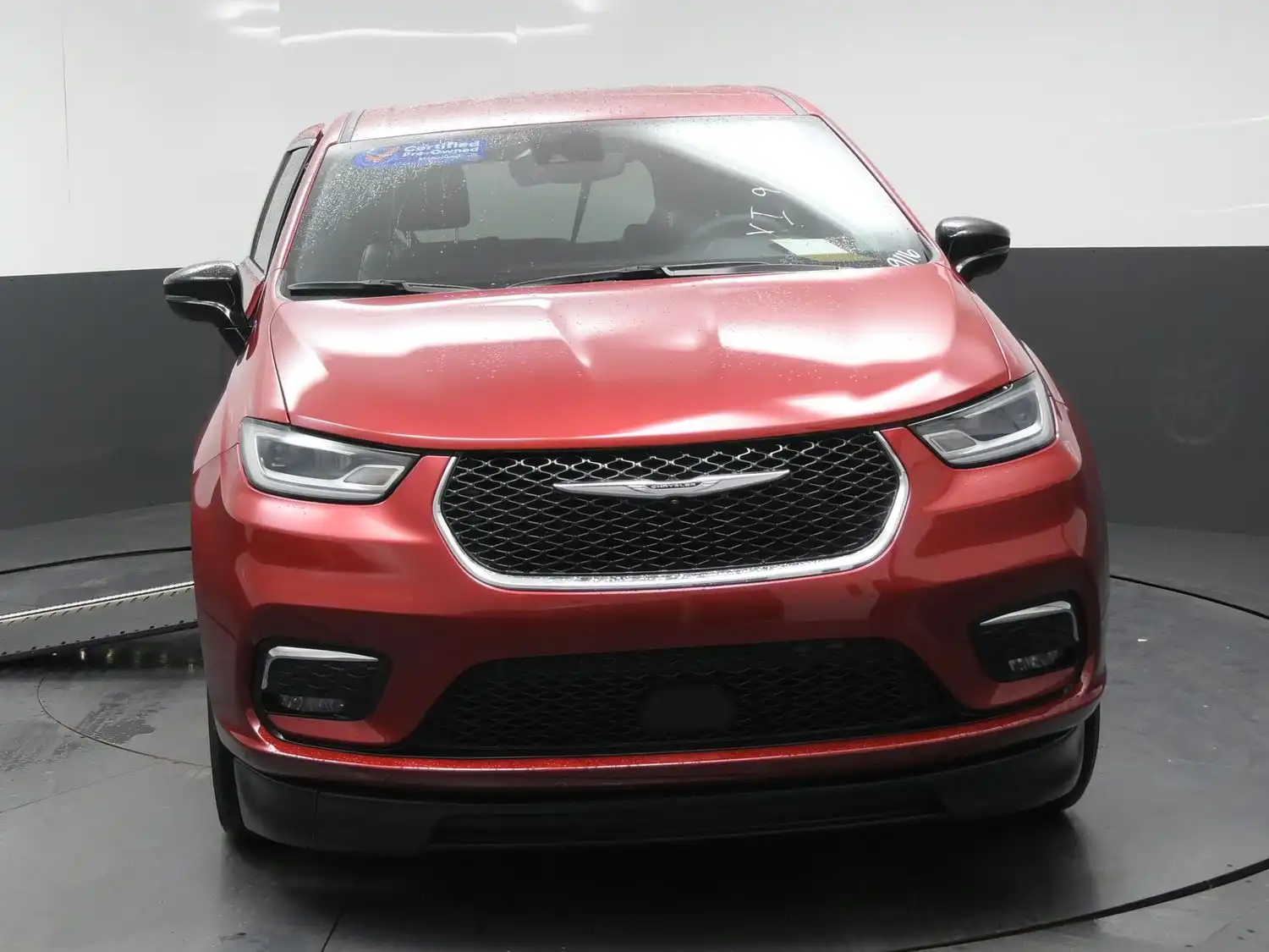 2025 Chrysler Pacifica Select's photo