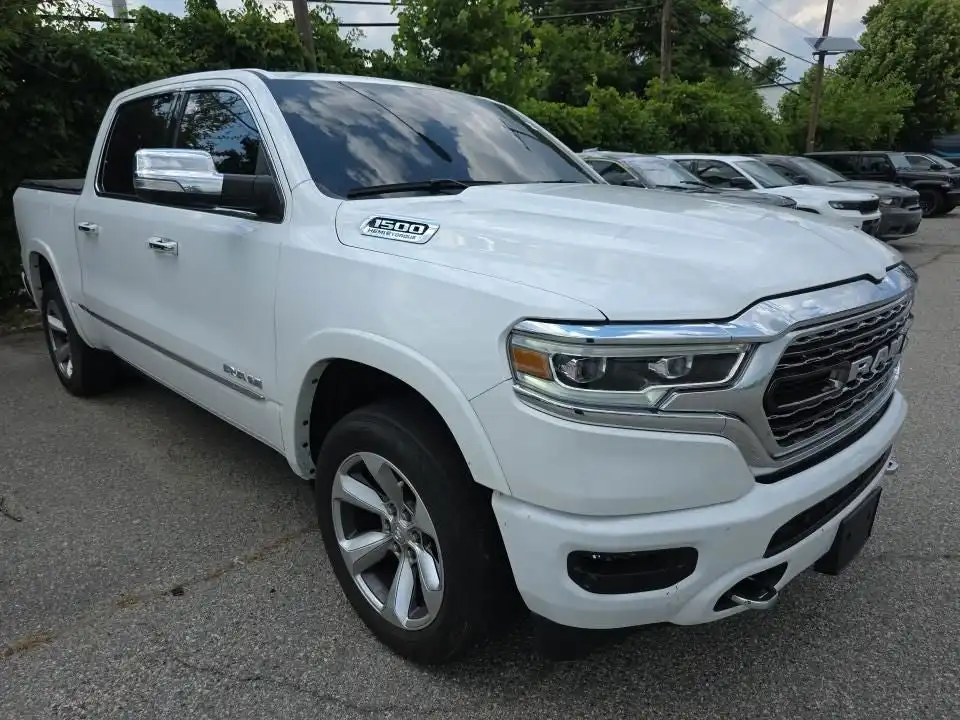 2022 RAM 1500 Limited 4x4 Crew Cab 5'7's photo