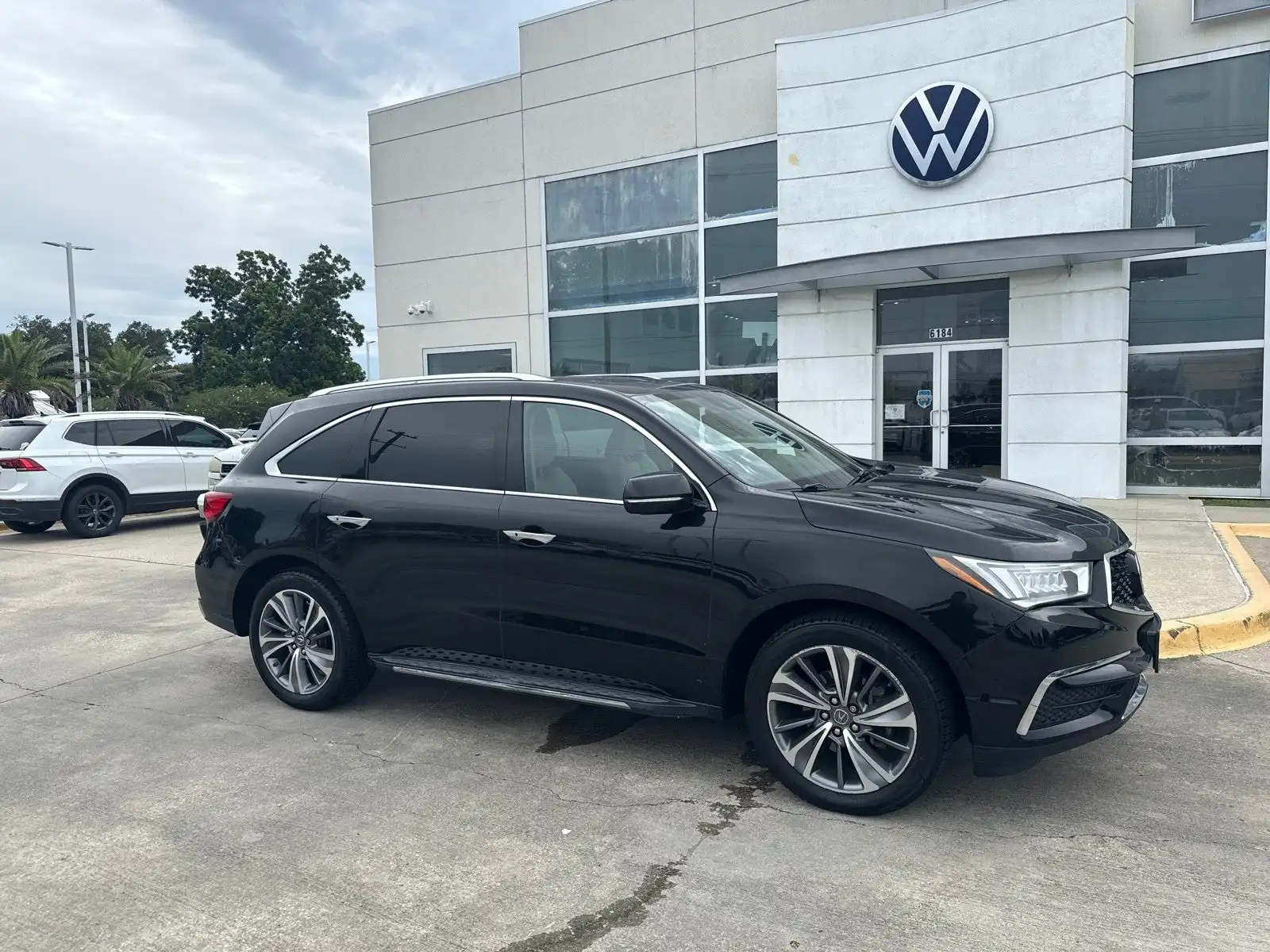 2017 Acura MDX SH-AWD w/Technology Package's photo