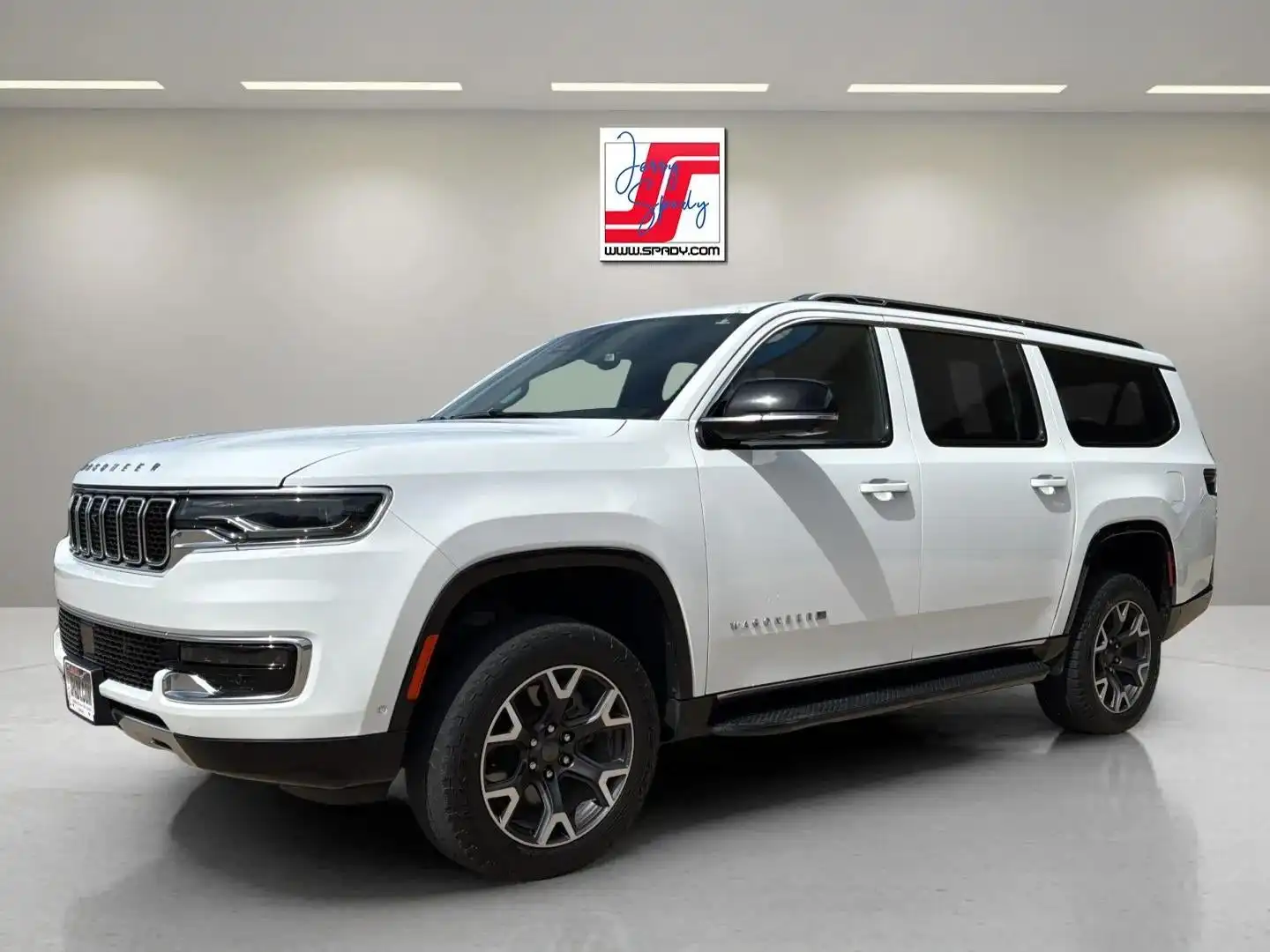 2023 Jeep Wagoneer L Series III 4WD's photo