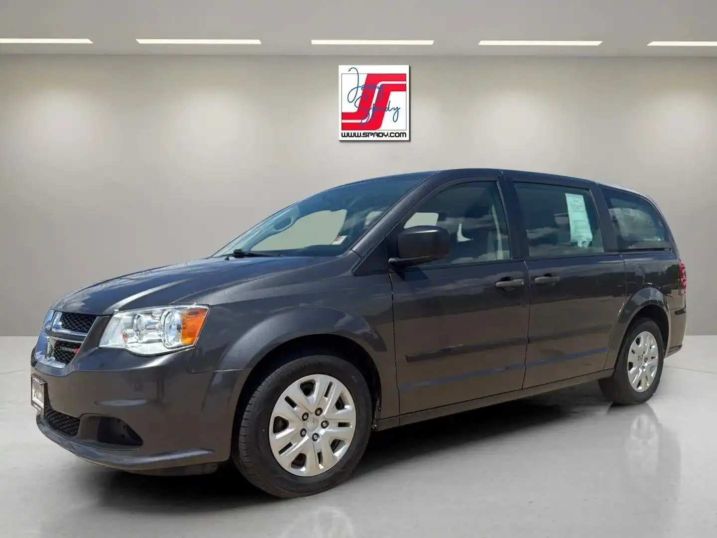2016 Dodge Grand Caravan American Value Package's photo