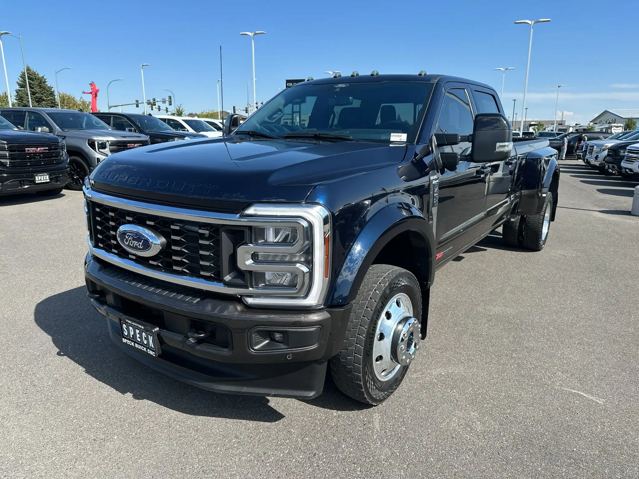 2024 Ford F-450 King Ranch 4WD Crew Cab DRW 8' Box's photo
