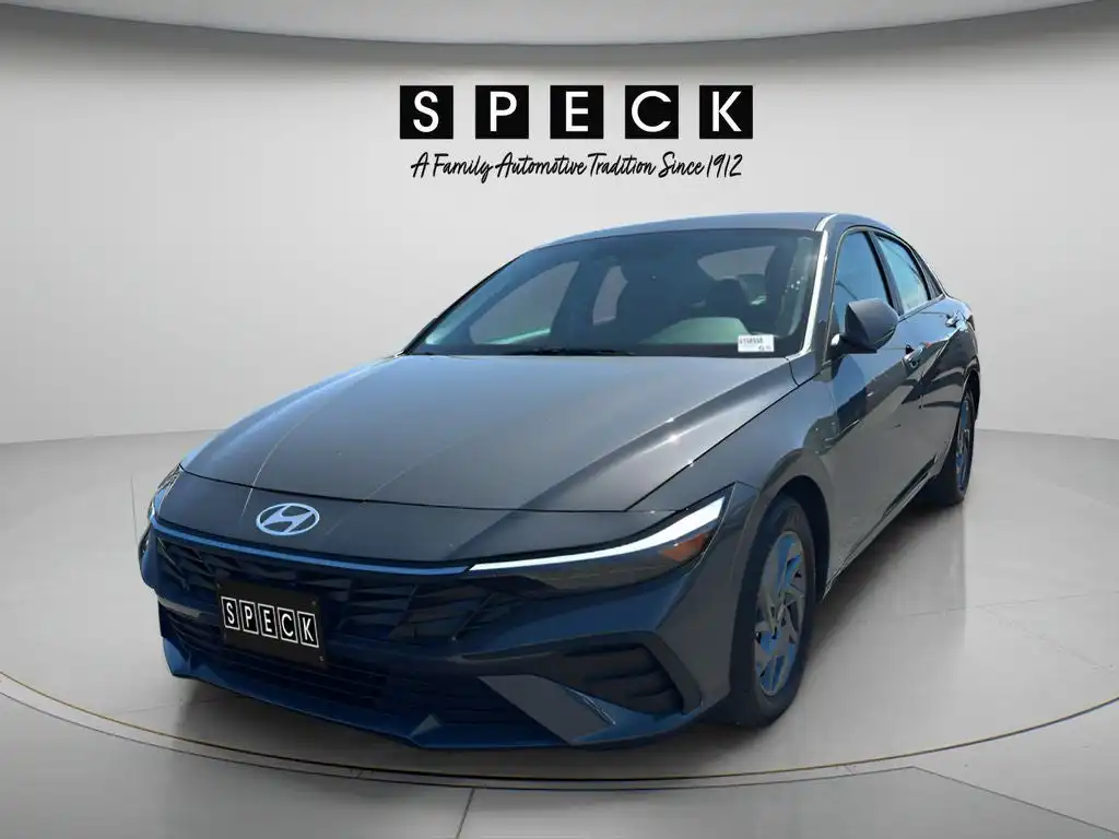 2025 Hyundai Elantra 1.6 HEV Blue's photo