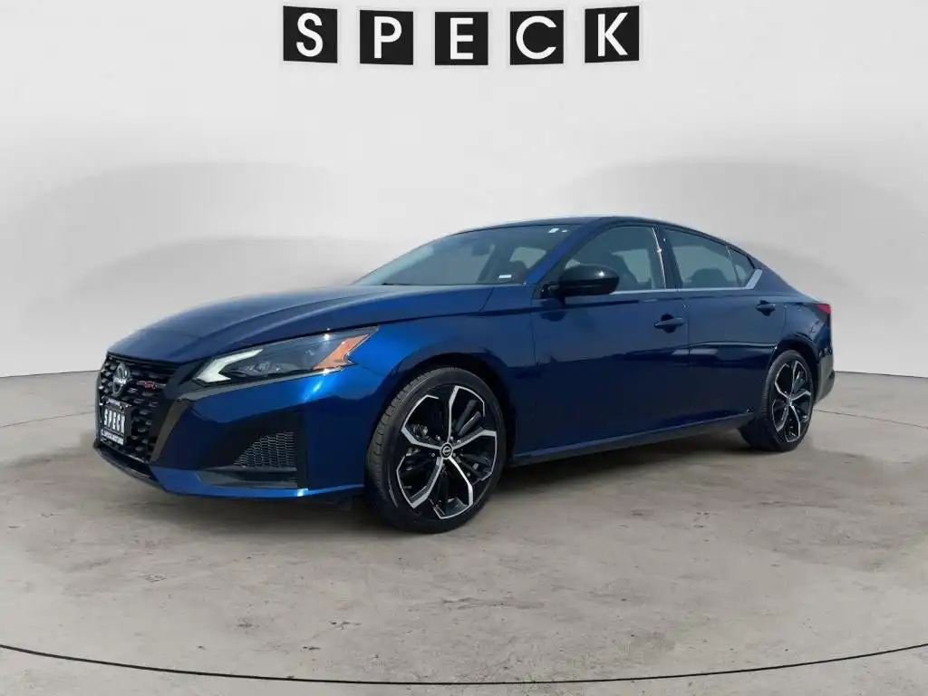 2024 Nissan Altima 2.5 SR's photo