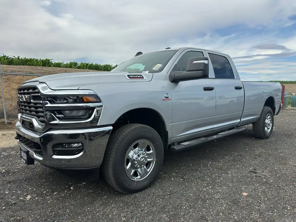 2026 RAM 3500 Tradesman 4X4 Crew Cab LWB's photo