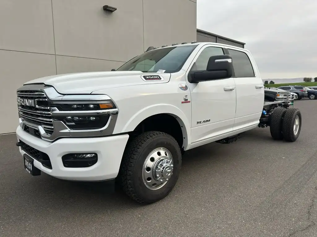 2026 RAM 3500 Big Horn 4X4 Crew Cab's photo