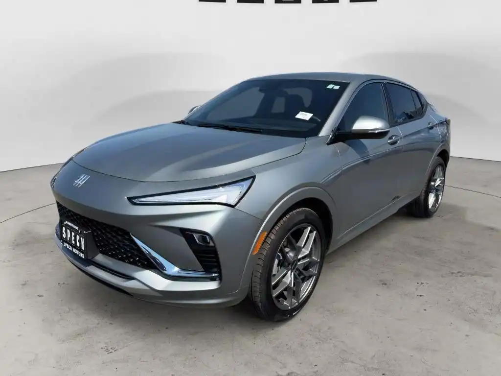 2025 Buick Envista Avenir's photo