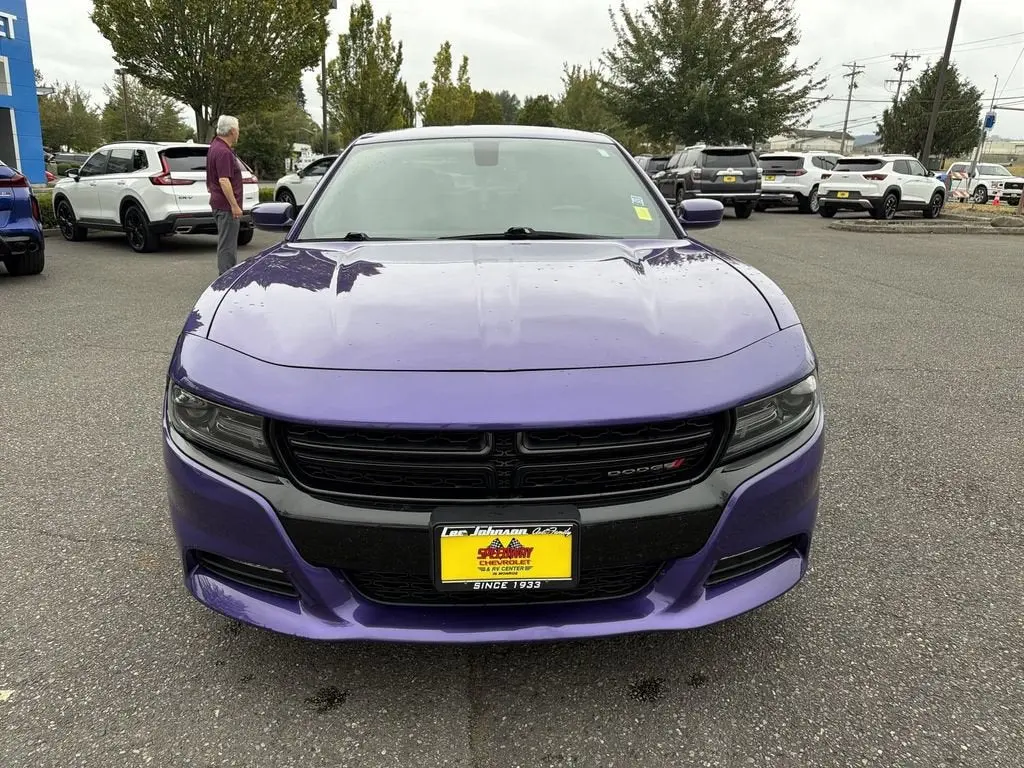 2019 Dodge Charger SXT AWD photo 4