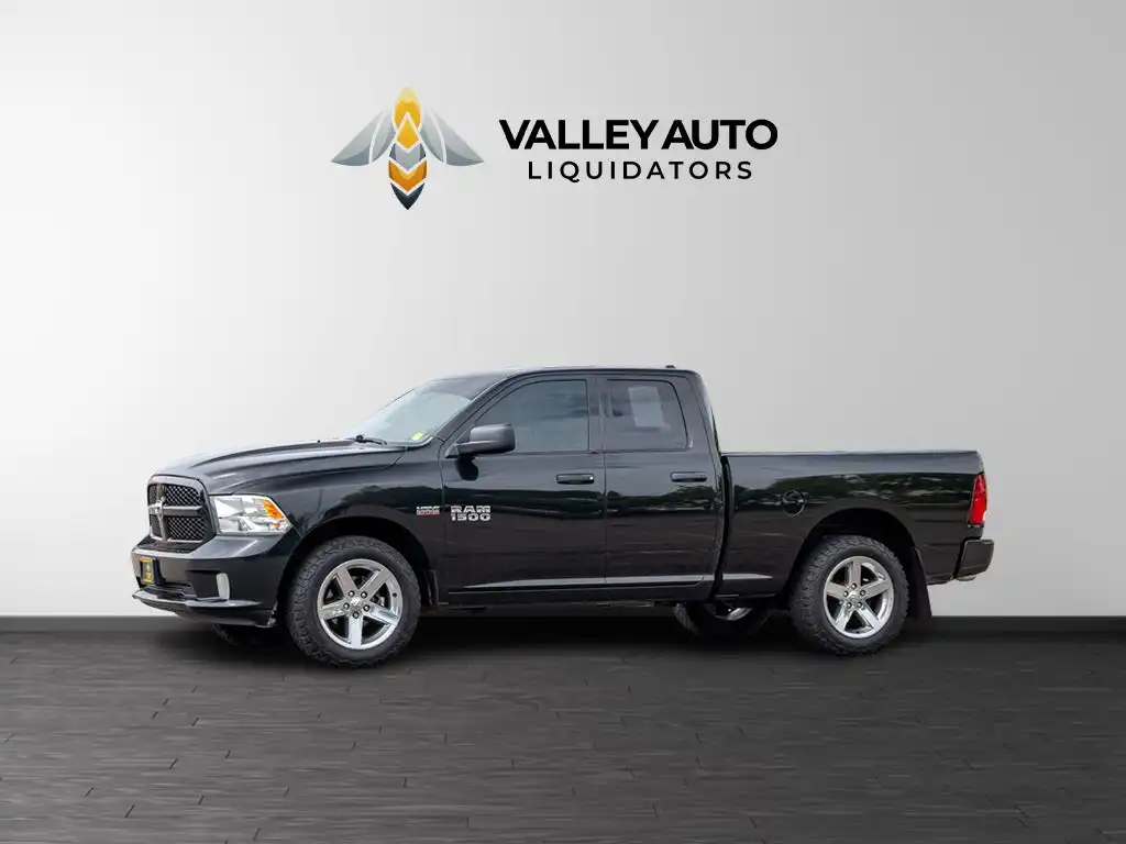 2017 RAM 1500 ST Quad Cab 4WD 6'4" Box's photo