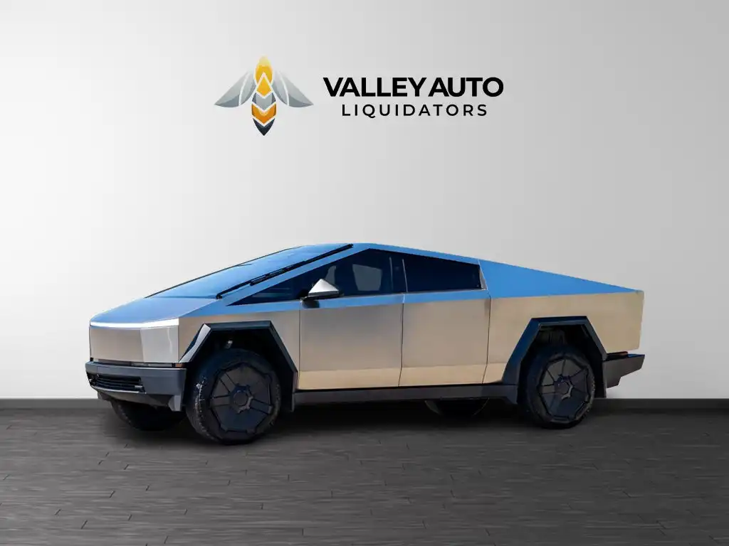 2024 Tesla Cybertruck All-Wheel Drive's photo