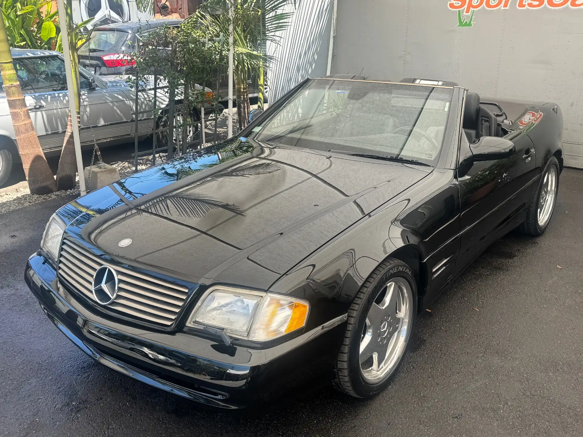 2001 Mercedes-Benz SL SL500's photo