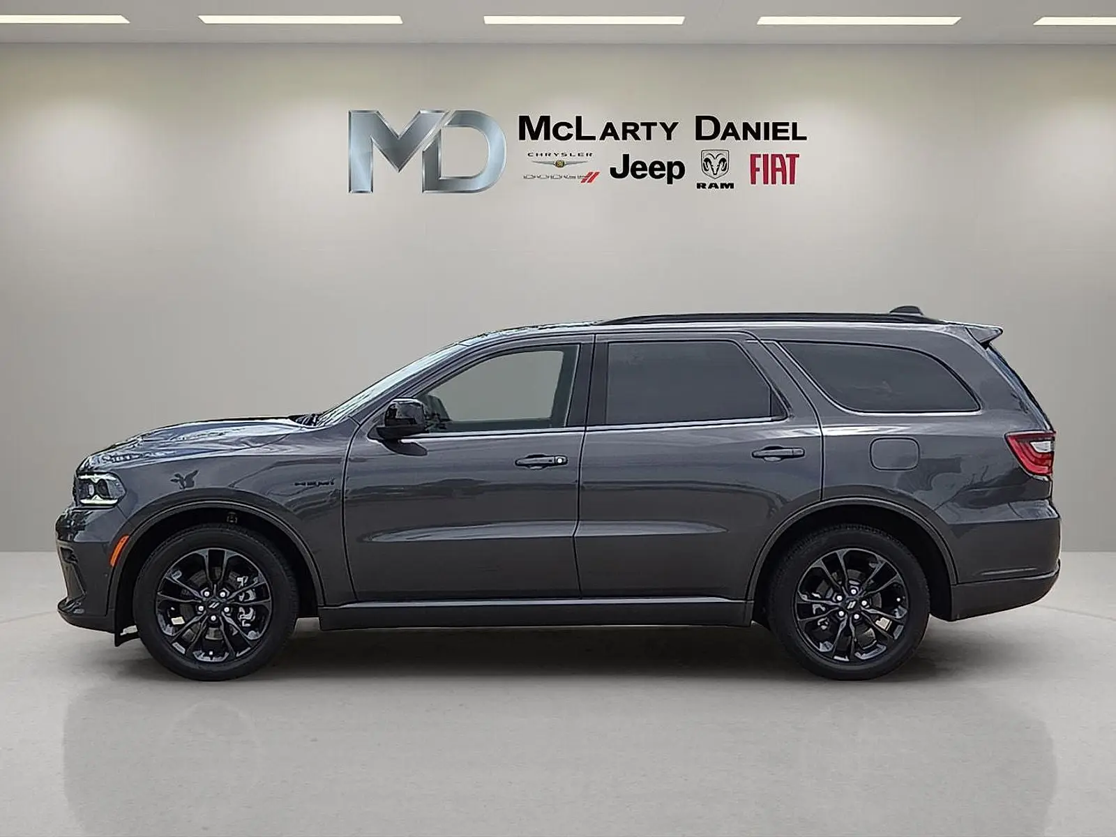 2023 Dodge Durango R/T AWD photo 3