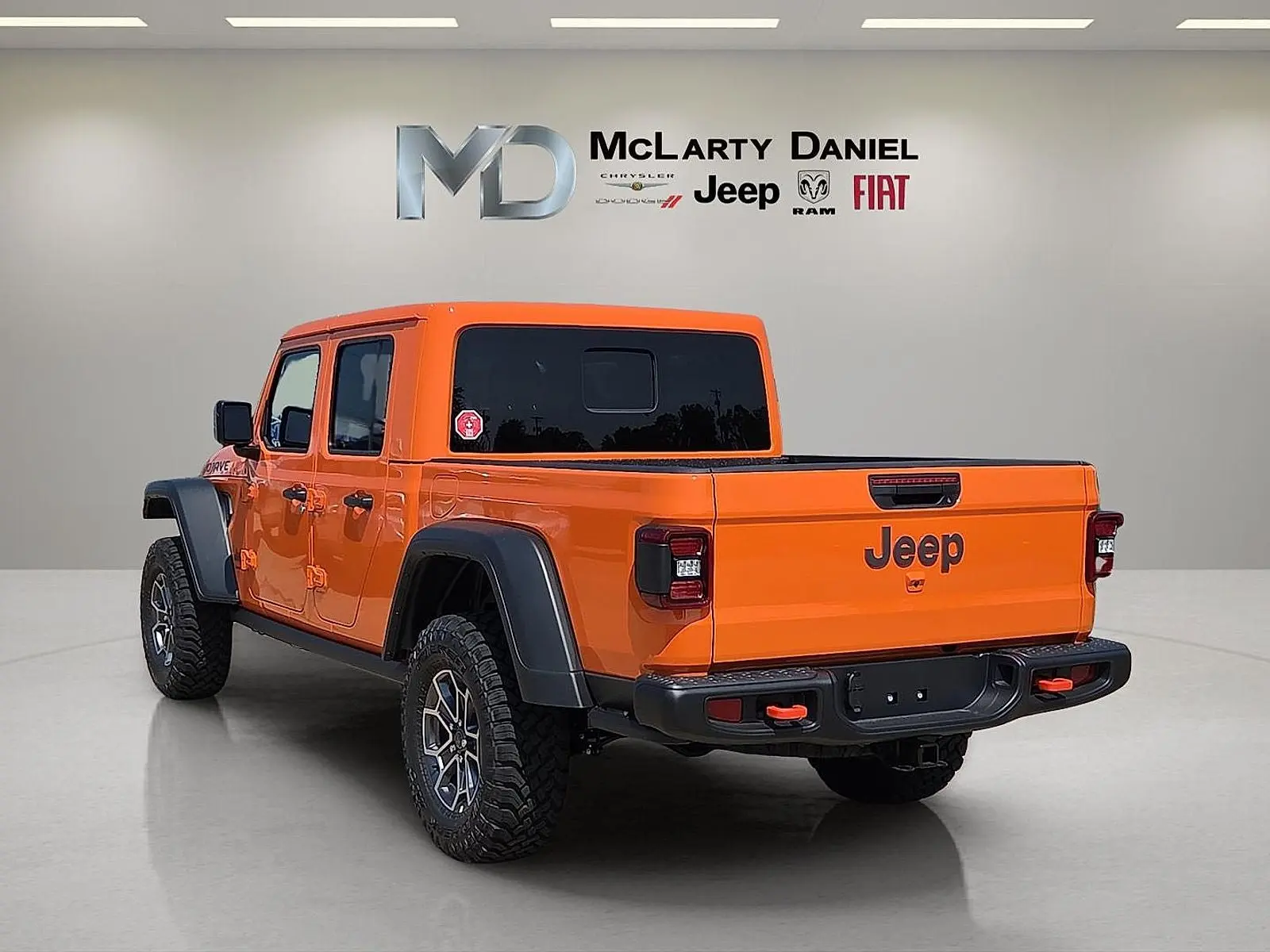 2025 Jeep Gladiator Mojave Auto photo 4