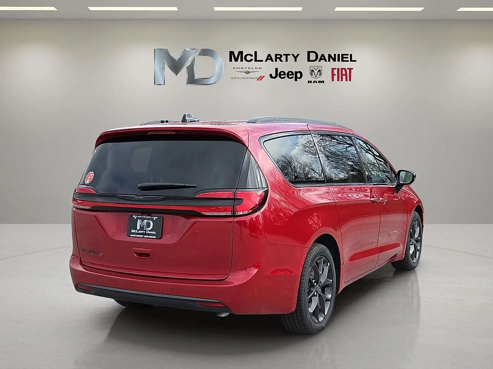 2026 Chrysler Pacifica Select photo 5