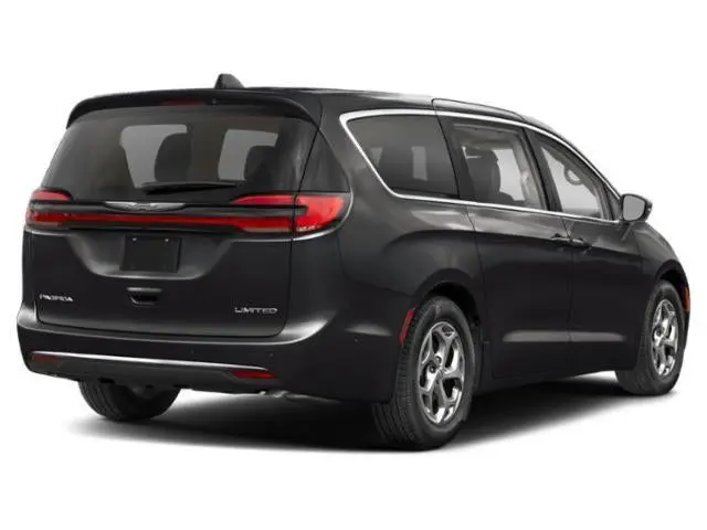 2025 Chrysler Pacifica Limited photo 3