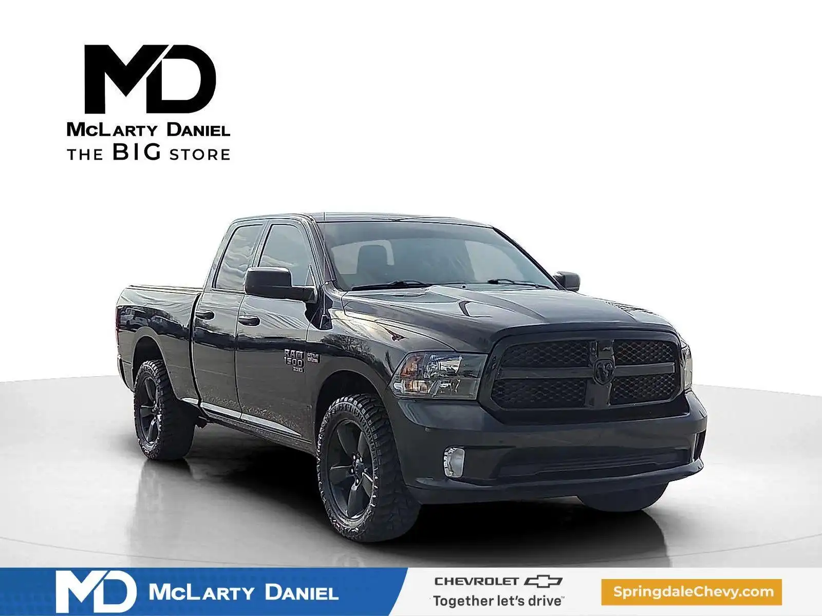 2019 RAM 1500 Classic Express 4x4 Quad Cab 6'4's photo