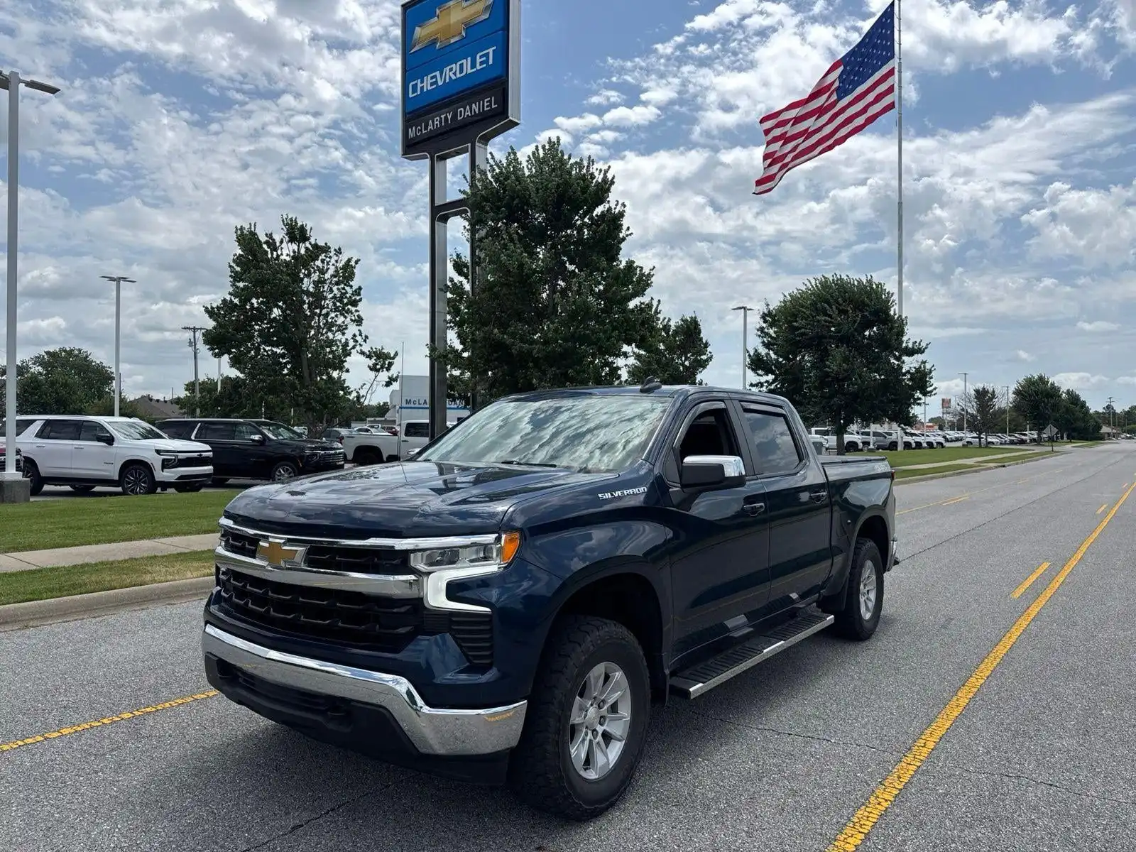 2023 Chevrolet Silverado 1500 LT 4X4 Crew Cab Short Box's photo