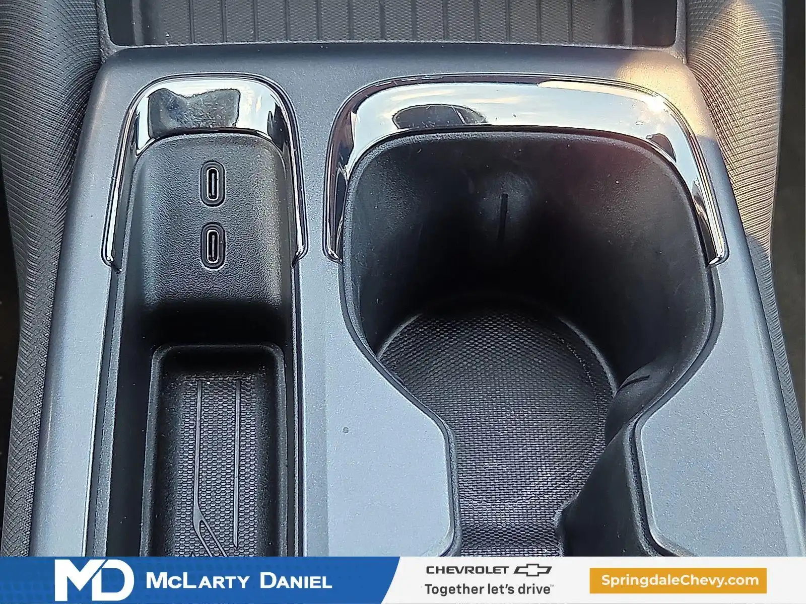 2026 Chevrolet Equinox EV RS FWD's photo