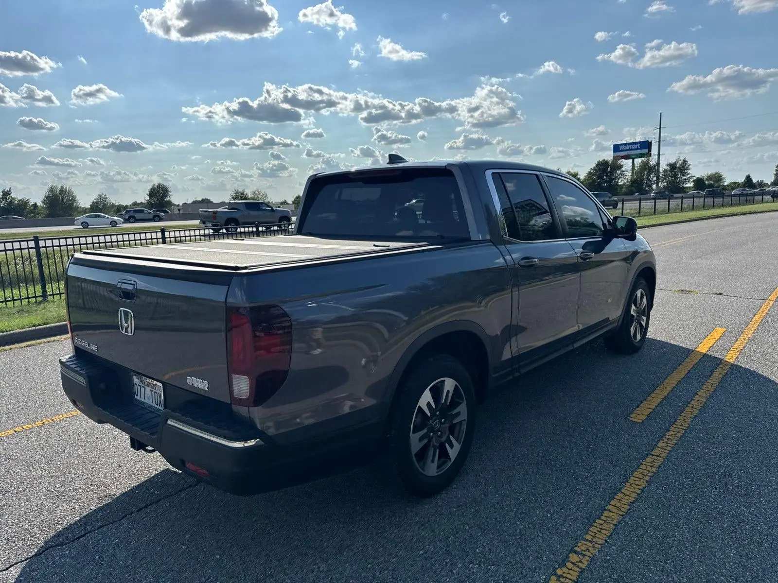 2017 Honda Ridgeline RTL-T photo 5