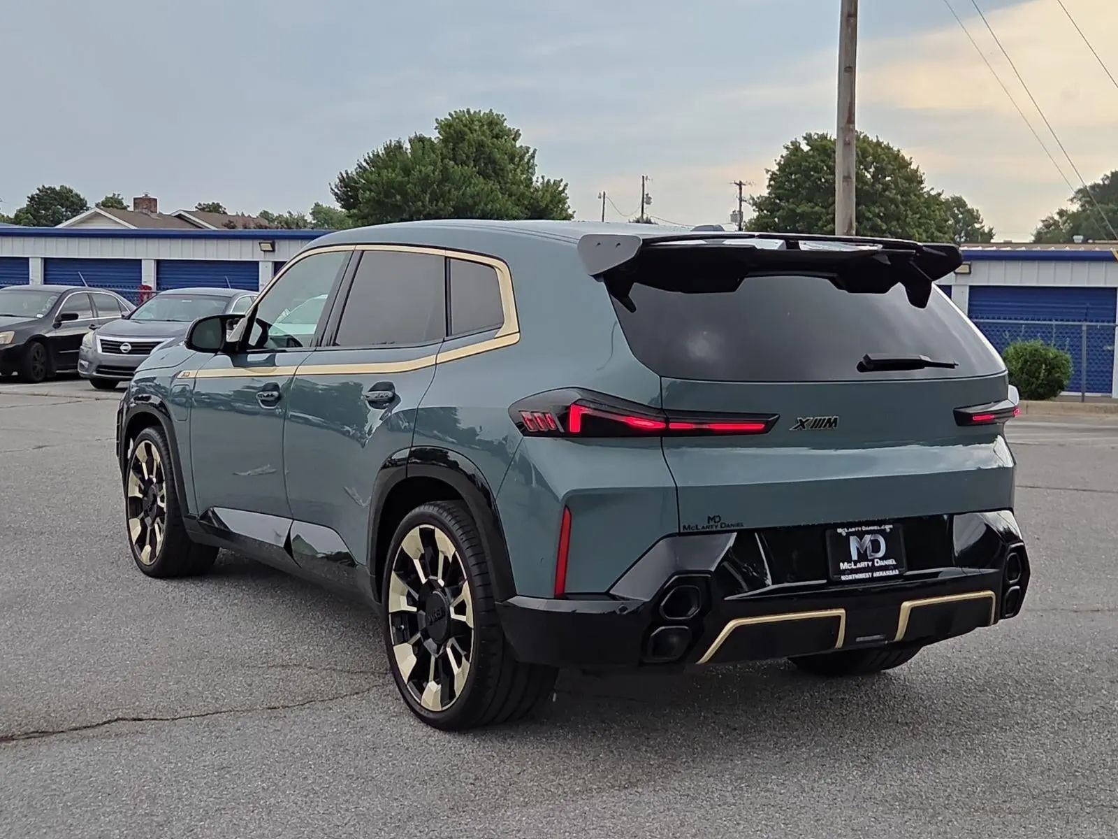 2023 BMW XM Base photo 4