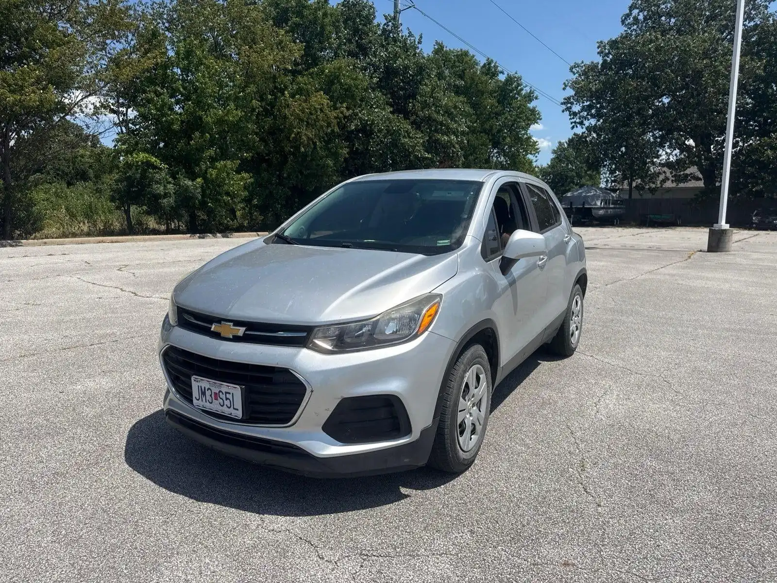 2017 Chevrolet Trax LS's photo