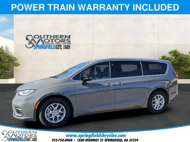 2025 Chrysler Pacifica Select photo 1