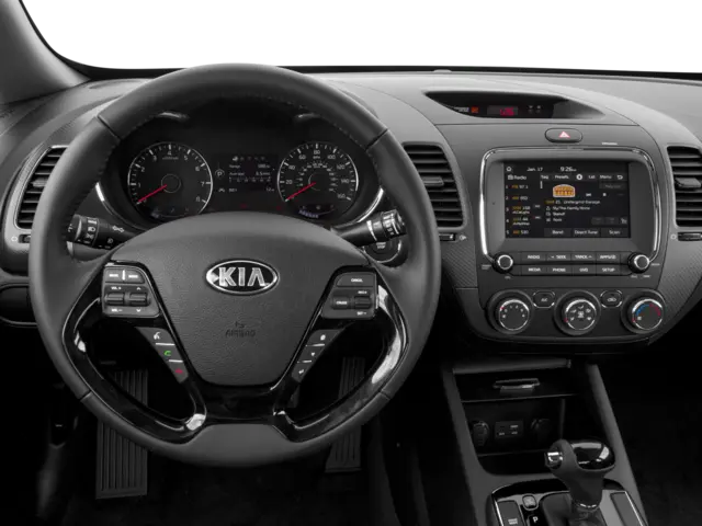 2017 Kia Forte S AT photo 5