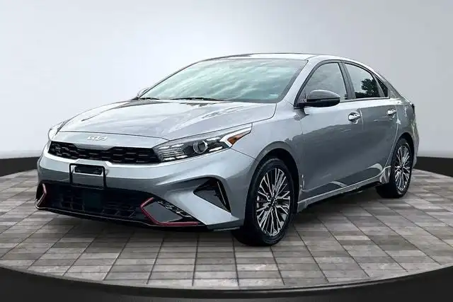 2024 Kia Forte GT-Line AT's photo