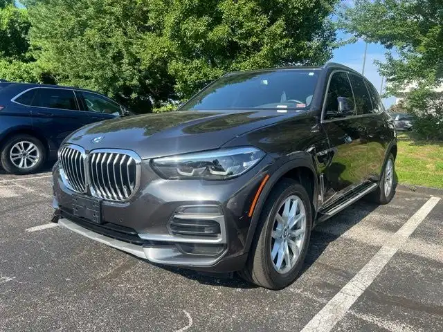 2023 BMW X5 xDrive45e's photo