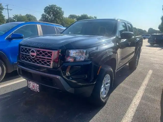 2024 Nissan Frontier SV Crew Cab 4X4 SWB's photo