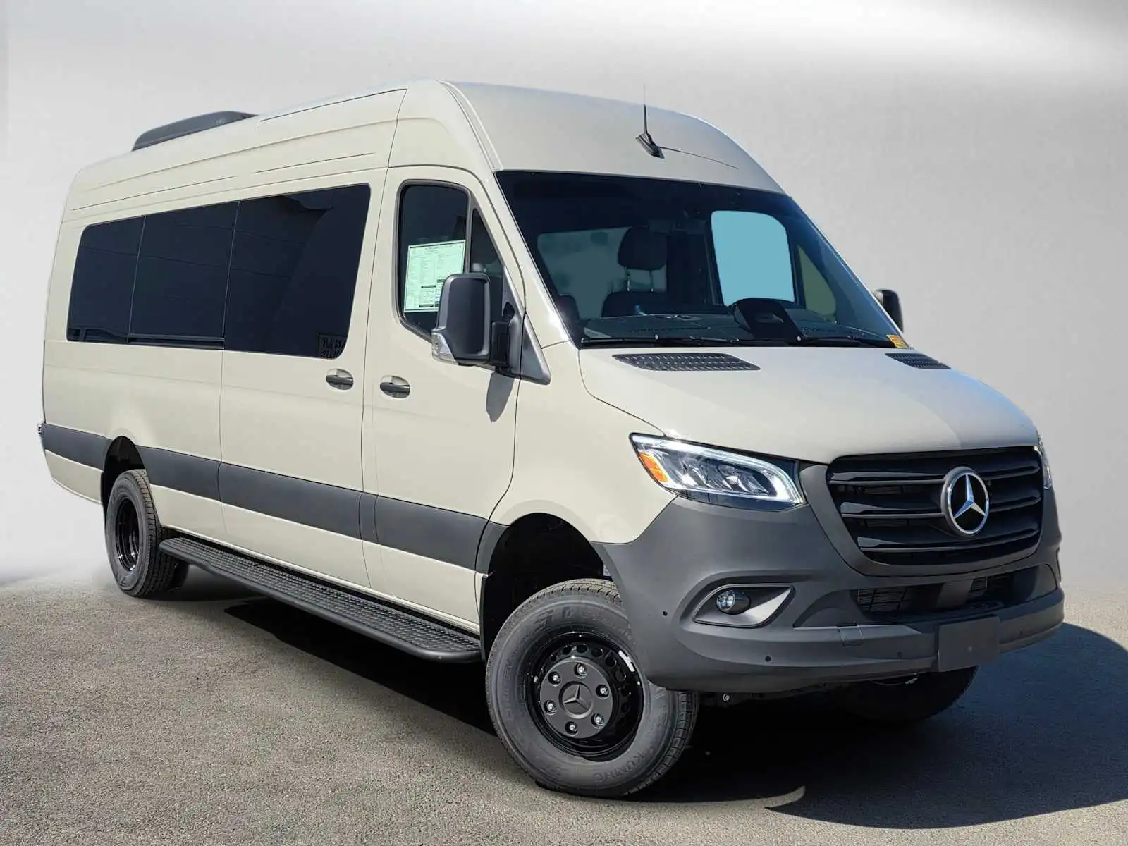 2025 Mercedes-Benz Sprinter 3500XD 170 Ext WB HO High Roof 4x4's photo