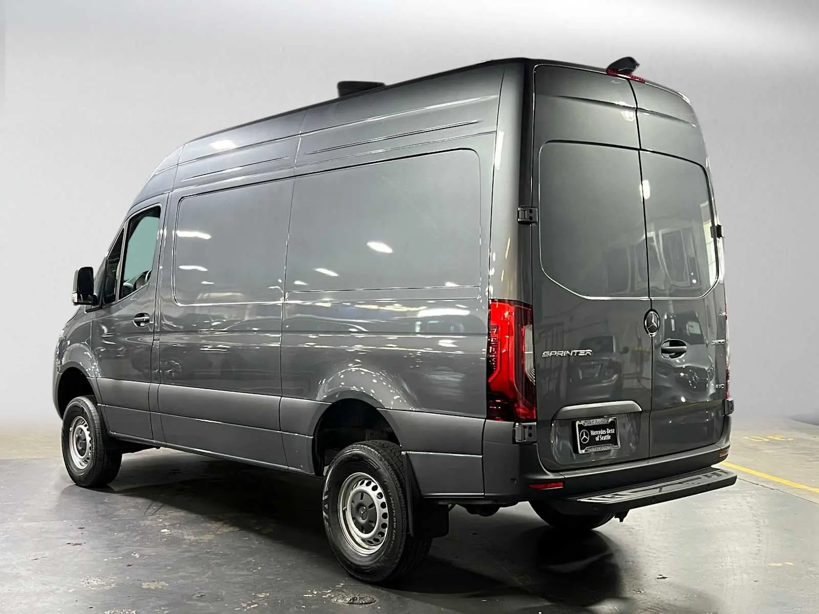 2026 Mercedes-Benz Sprinter 2500 High Output 144 WB AWD photo 5