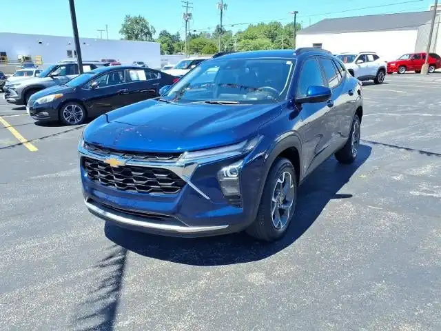 2024 Chevrolet Trax LT's photo