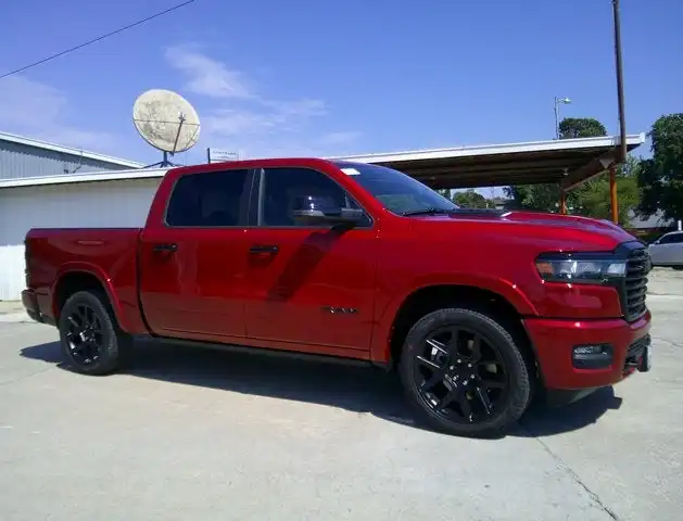 2027 RAM 1500 Laramie 4WD Crew Cab 5'7's photo