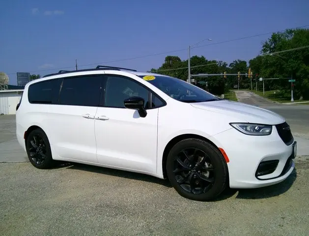 Vehicle Image 1