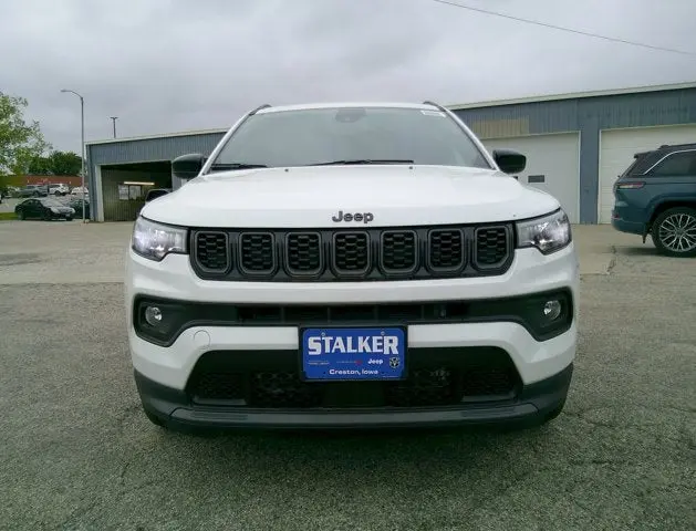 2026 Jeep Compass Altitude 4X4 photo 3