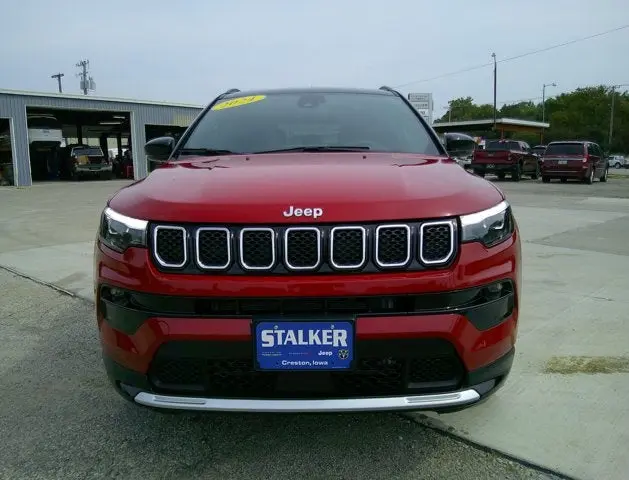 2024 Jeep Compass Limited 4X4 photo 3
