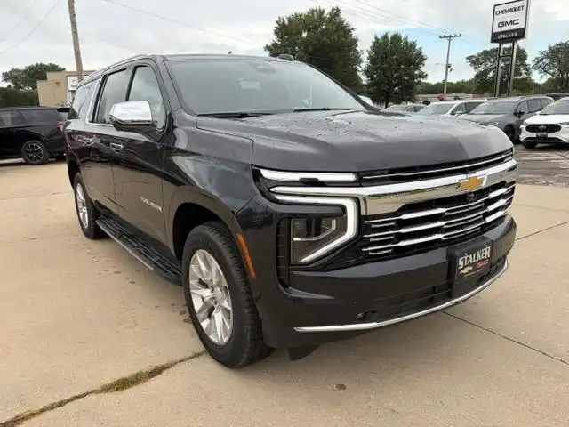2026 Chevrolet Suburban Premier 4WD's photo