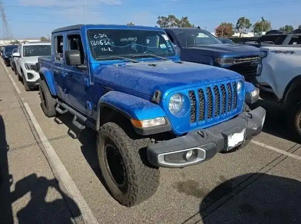2022 Jeep Gladiator Sport S's photo
